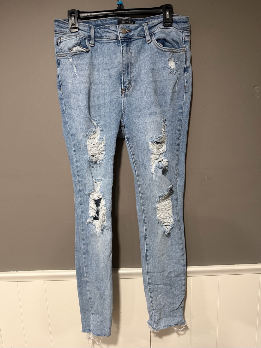Light Blue Distressed Women’s Skinny Jeans